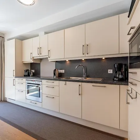 Drei Berge 4 * 잘바흐 힌터글렘