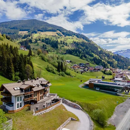 Apartman Drei Berge 4 *